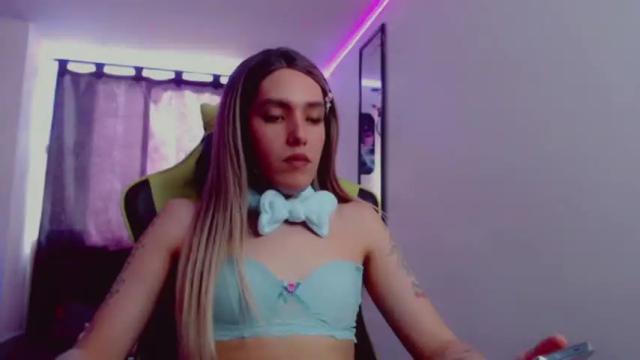 Image 12 of alice_versace Stream on Chaturbate on 16 months ago