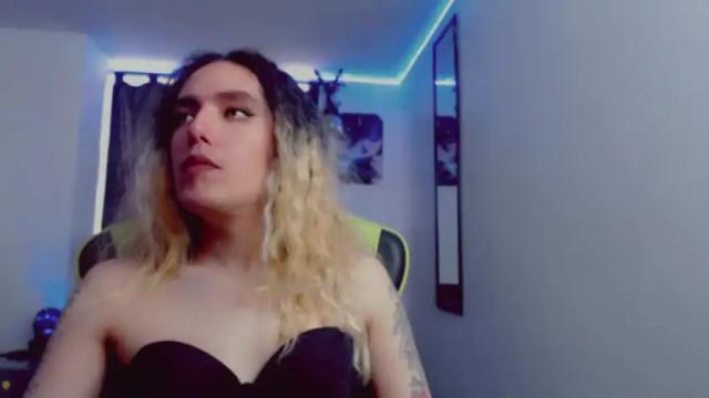 Image 10 of alice_versace Stream on Chaturbate on 17 months ago