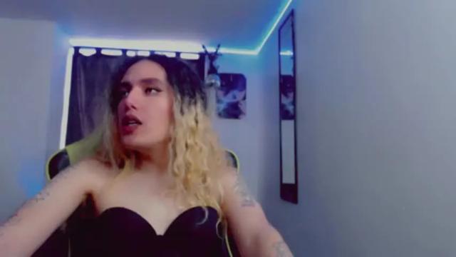 Image 8 of alice_versace Stream on Chaturbate on 17 months ago