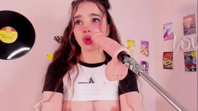 Image 2 of alicebonam Stream on Chaturbate on 1 month ago