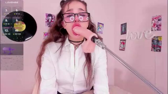 Image 3 of alicebonam Stream on Chaturbate on 2 months ago