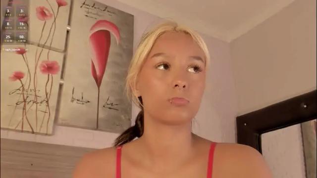 Image 11 of aliceclark__ Stream on Chaturbate on 21 days ago
