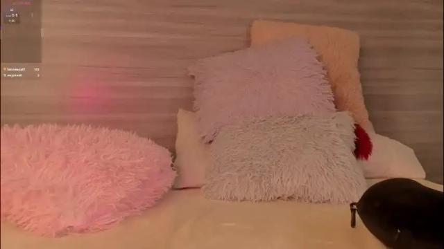 Image 2 of aliceclark__ Stream on Chaturbate on 5 days ago