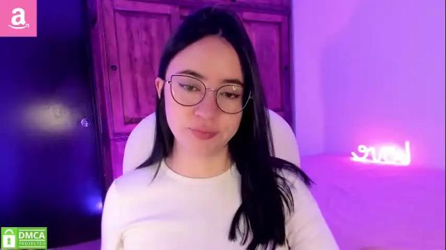 Image 12 of alicee_2 Stream on Chaturbate on 5 months ago