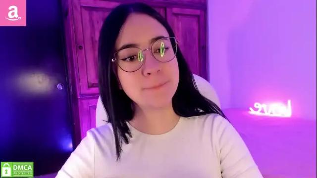 Image 6 of alicee_2 Stream on Chaturbate on 5 months ago