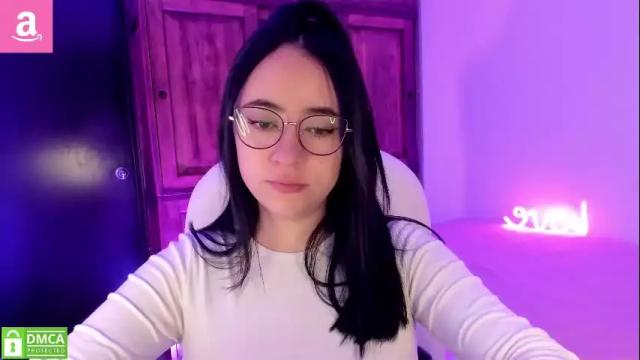 Image 8 of alicee_2 Stream on Chaturbate on 5 months ago