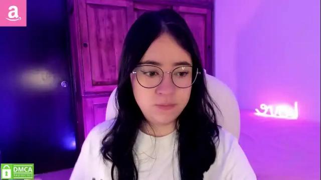 Image 10 of alicee_2 Stream on Chaturbate on 5 months ago