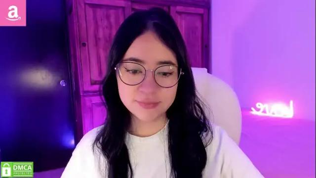 Image 6 of alicee_2 Stream on Chaturbate on 5 months ago