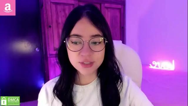 Image 8 of alicee_2 Stream on Chaturbate on 5 months ago