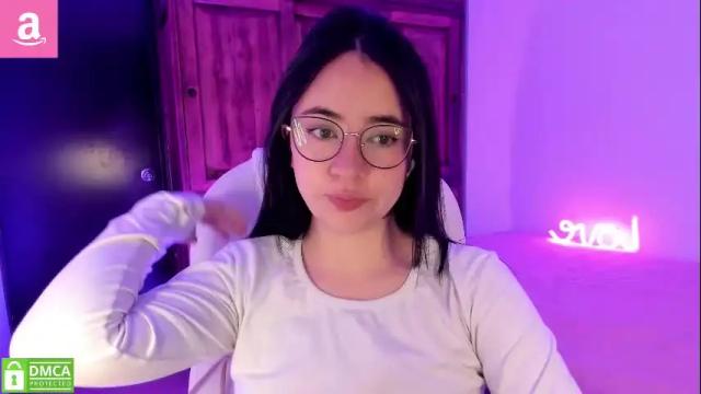 Image 8 of alicee_2 Stream on Chaturbate on 5 months ago