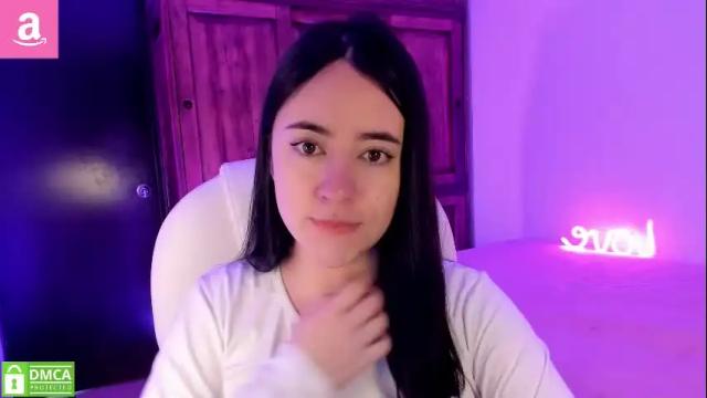 Image 2 of alicee_2 Stream on Chaturbate on 5 months ago