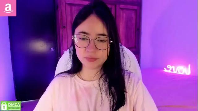 Image 10 of alicee_2 Stream on Chaturbate on 5 months ago