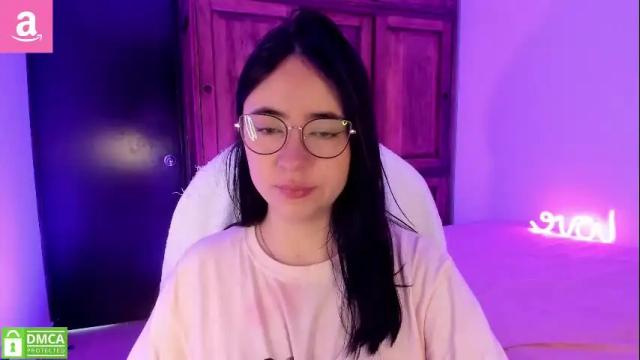 Image 11 of alicee_2 Stream on Chaturbate on 5 months ago