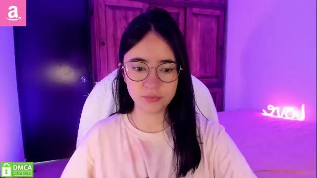 Image 12 of alicee_2 Stream on Chaturbate on 5 months ago