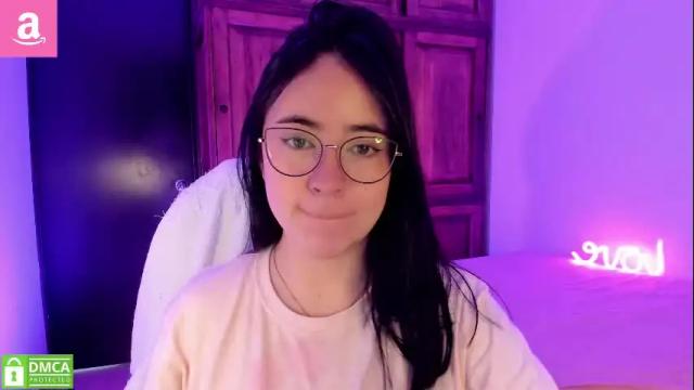 Image 6 of alicee_2 Stream on Chaturbate on 5 months ago