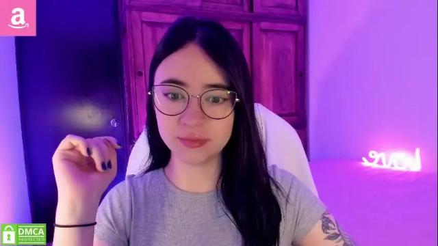Image 2 of alicee_2 Stream on Chaturbate on 5 months ago