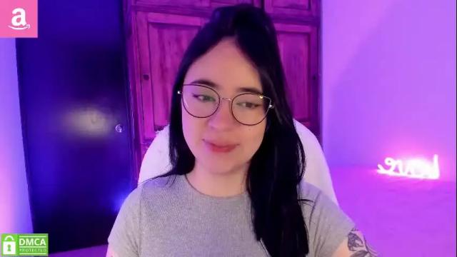 Image 6 of alicee_2 Stream on Chaturbate on 5 months ago