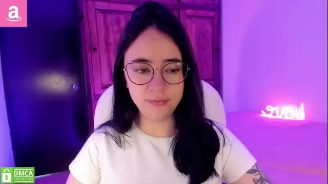 Image 11 of alicee_2 Stream on Chaturbate on 4 months ago