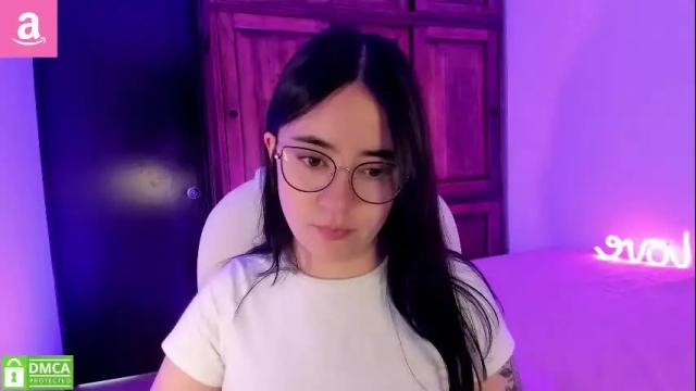 Image 11 of alicee_2 Stream on Chaturbate on 4 months ago