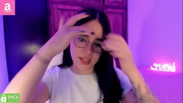 Image 4 of alicee_2 Stream on Chaturbate on 4 months ago