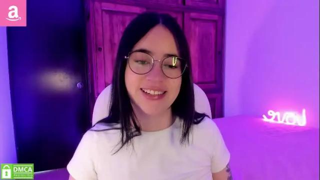Image 8 of alicee_2 Stream on Chaturbate on 4 months ago