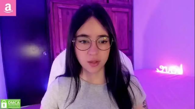 Image 4 of alicee_2 Stream on Chaturbate on 4 months ago