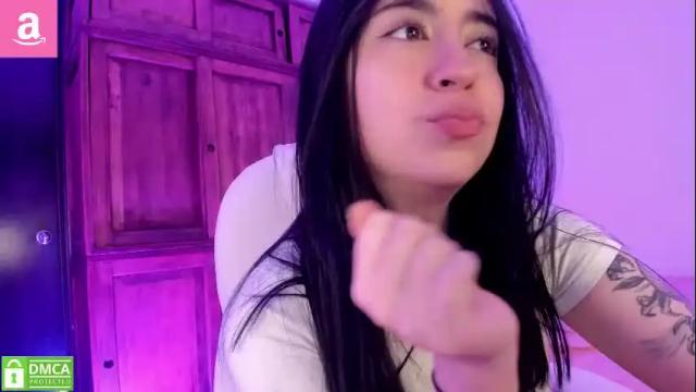 Image 11 of alicee_2 Stream on Chaturbate on 4 months ago