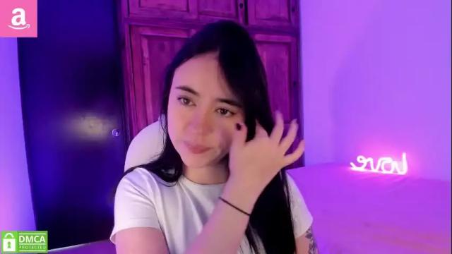 Image 2 of alicee_2 Stream on Chaturbate on 4 months ago