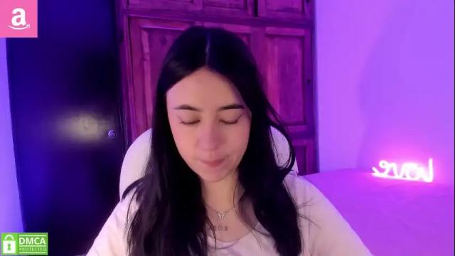 Image 3 of alicee_2 Stream on Chaturbate on 4 months ago