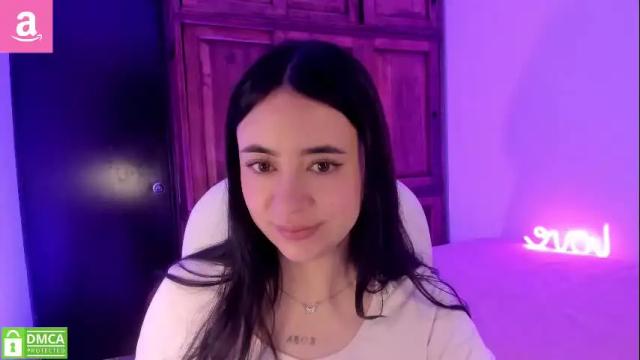 Image 8 of alicee_2 Stream on Chaturbate on 4 months ago