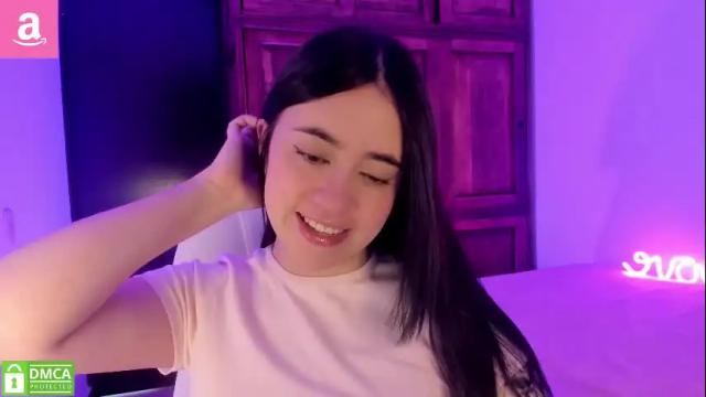 Image 2 of alicee_2 Stream on Chaturbate on 3 months ago