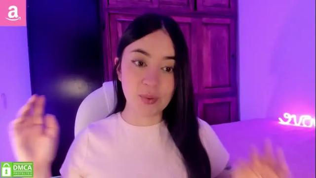 Image 3 of alicee_2 Stream on Chaturbate on 3 months ago