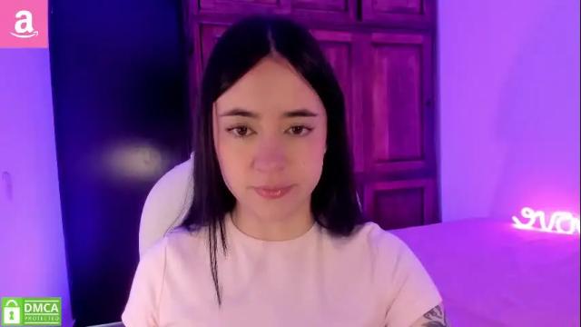 Image 4 of alicee_2 Stream on Chaturbate on 3 months ago