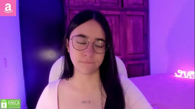 Image 6 of alicee_2 Stream on Chaturbate on 3 months ago