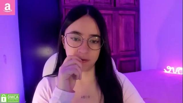 Image 8 of alicee_2 Stream on Chaturbate on 3 months ago
