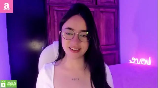Image 10 of alicee_2 Stream on Chaturbate on 3 months ago