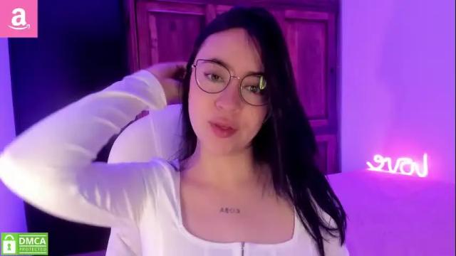 Image 2 of alicee_2 Stream on Chaturbate on 3 months ago