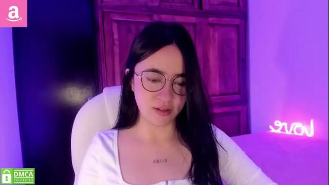Image 3 of alicee_2 Stream on Chaturbate on 3 months ago
