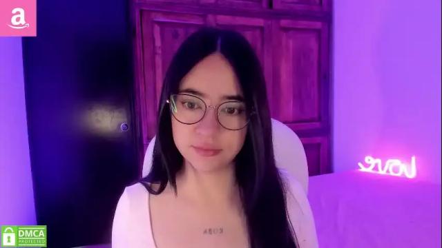 Image 2 of alicee_2 Stream on Chaturbate on 3 months ago