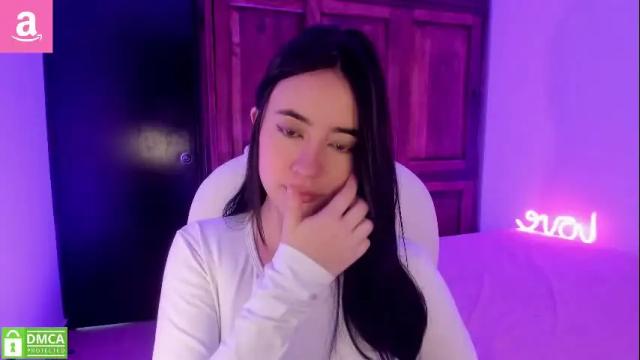 Image 3 of alicee_2 Stream on Chaturbate on 3 months ago