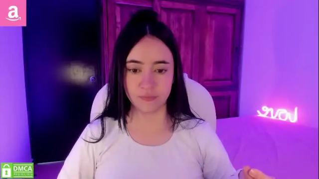 Image 7 of alicee_2 Stream on Chaturbate on 3 months ago