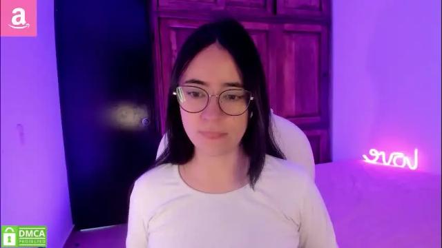 Image 11 of alicee_2 Stream on Chaturbate on 3 months ago