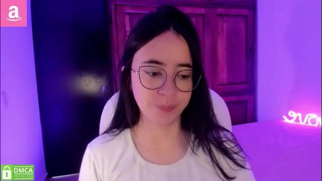 Image 2 of alicee_2 Stream on Chaturbate on 3 months ago