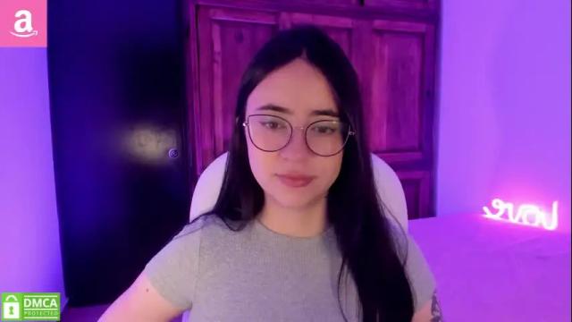 Image 11 of alicee_2 Stream on Chaturbate on 2 months ago