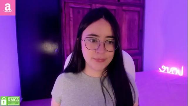 Image 12 of alicee_2 Stream on Chaturbate on 2 months ago