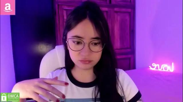 Image 2 of alicee_2 Stream on Chaturbate on 2 months ago