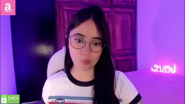 Image 3 of alicee_2 Stream on Chaturbate on 2 months ago