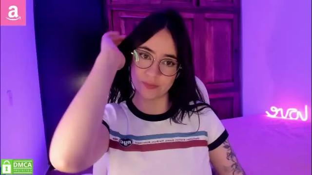 Image 8 of alicee_2 Stream on Chaturbate on 2 months ago