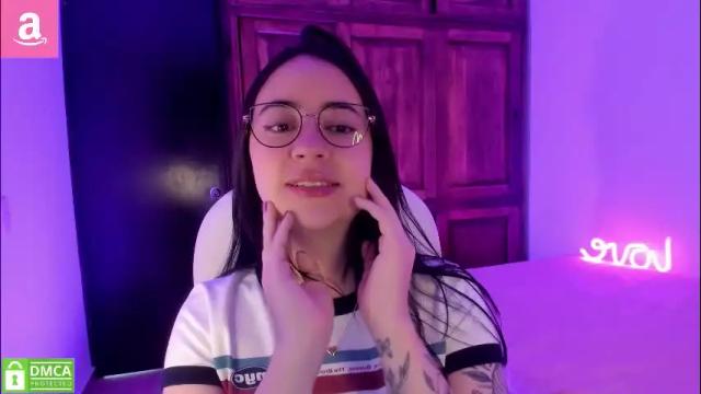 Image 3 of alicee_2 Stream on Chaturbate on 2 months ago