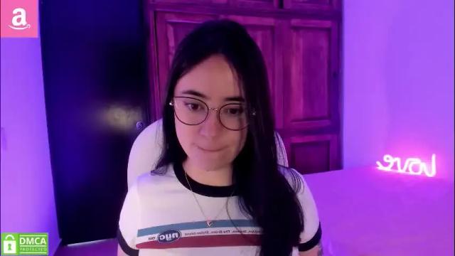 Image 6 of alicee_2 Stream on Chaturbate on 2 months ago